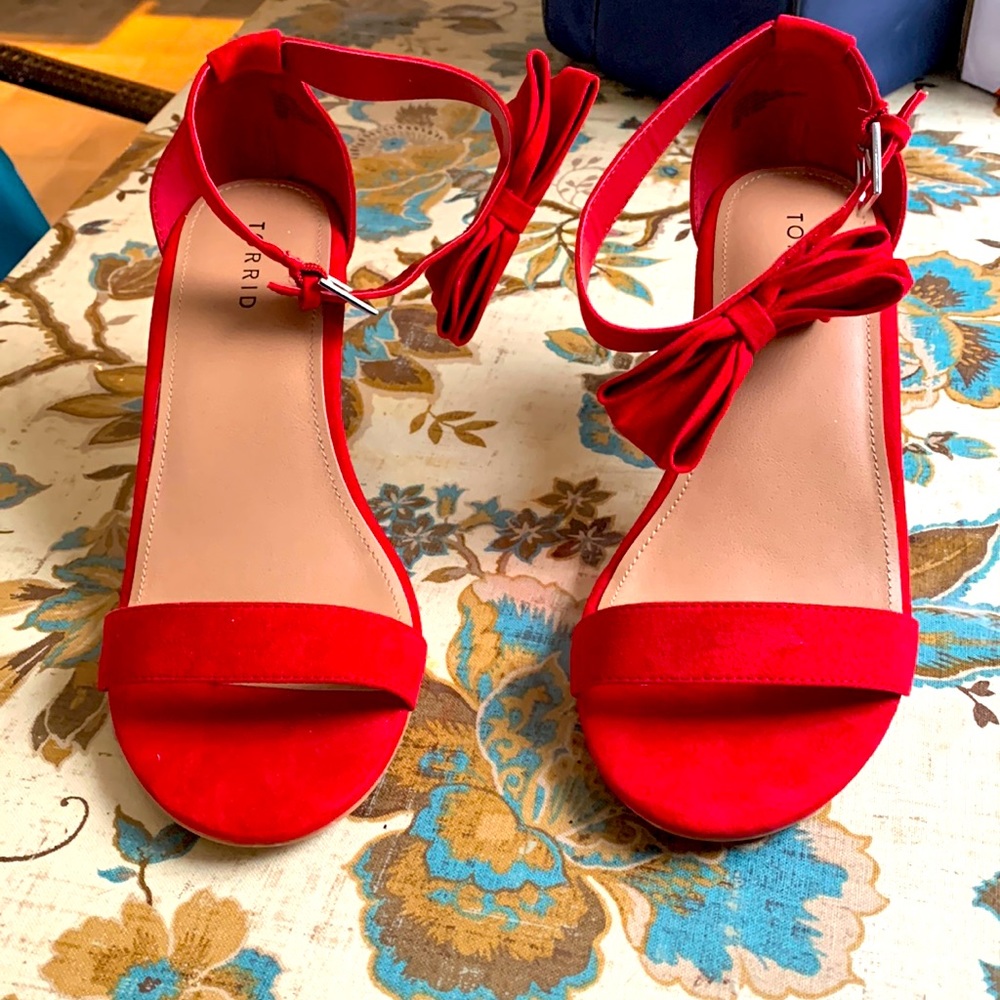 They are red 4 inch heels